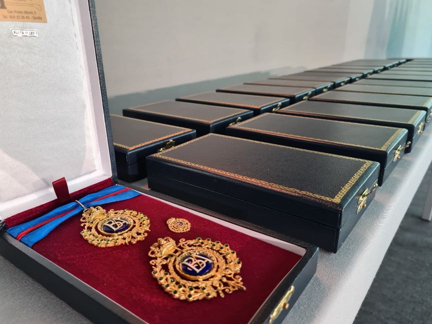 Atxaga recibe la Medalla de Oro al Mérito en las Bellas Artes